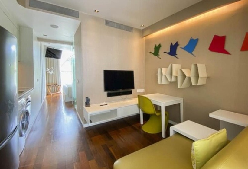 1 Bedroom Executive Apartment, St Residences Novena