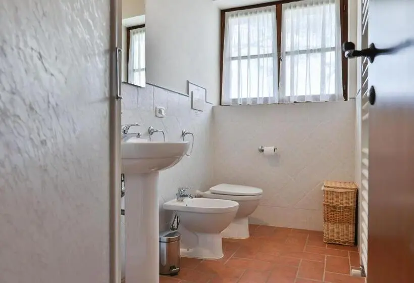 Talo 2 Makuuhuonetta, Antico Borgo La Torre Agriturismo