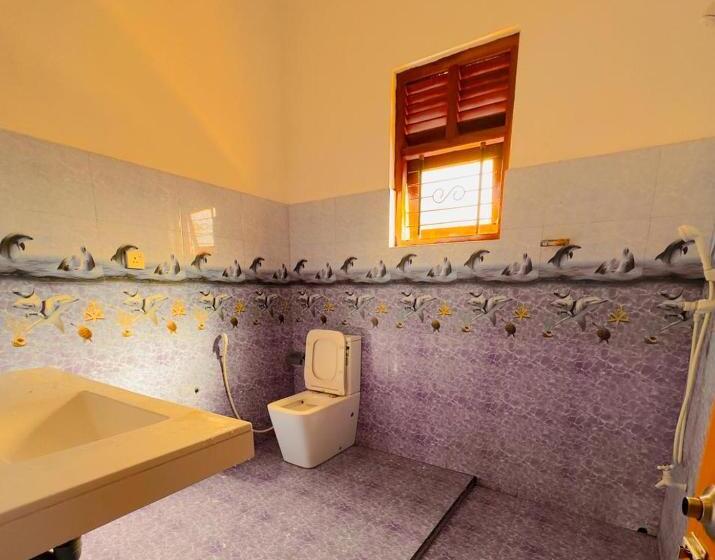 Номер Стандарт Совместная Ванная, Golden Town