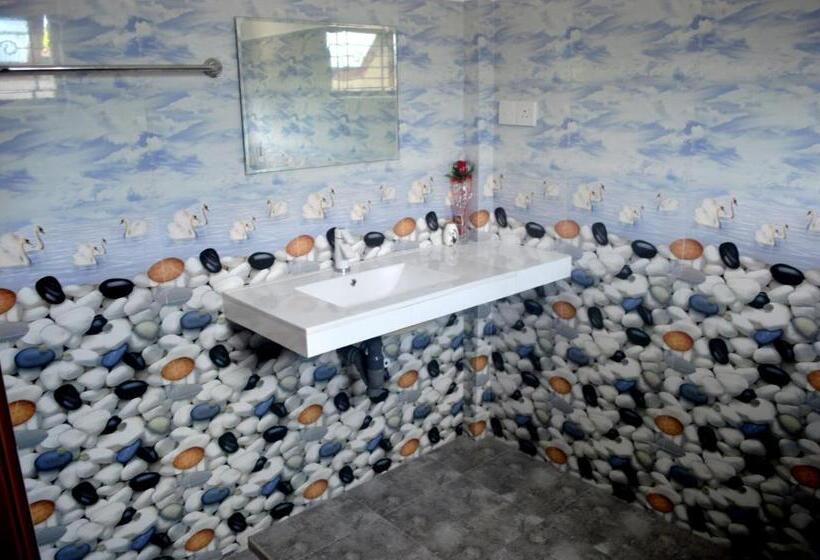 Номер Стандарт Совместная Ванная, Golden Town