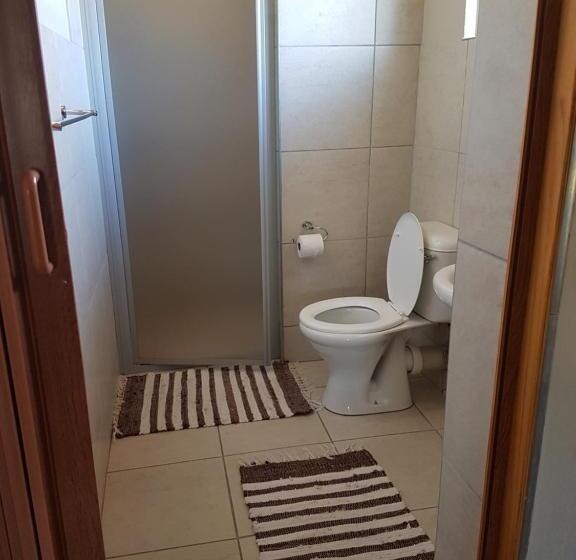 חדר סטנדרט לשלושה, Bergbau Haus Guest House