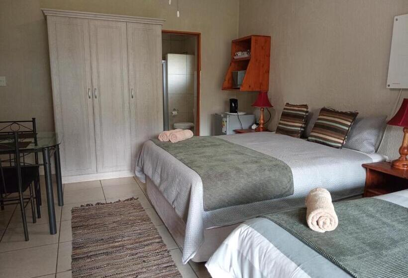 Номер Стандарт Трехместный, Bergbau Haus Guest House