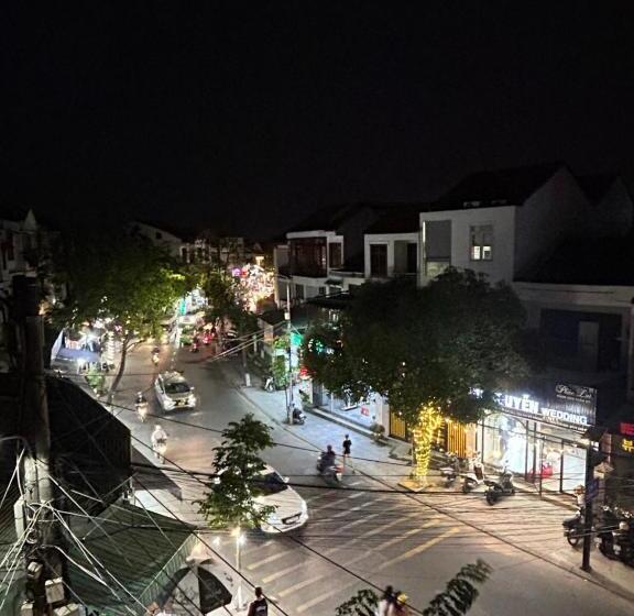 اتاق خانوادگی با چشمانداز باغ, Vang Anh Homestay Hoi An