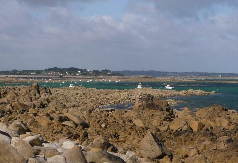 ガーデンビュースイート, Bretagne Chambre D Hôtes Suite 53m2 Et Caravane Vintage Avec Cuisine Et Salle De Bains Privées Britt