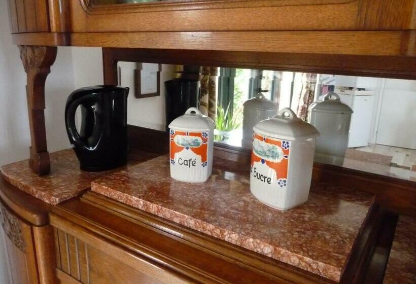 ガーデンビュースイート, Bretagne Chambre D Hôtes Suite 53m2 Et Caravane Vintage Avec Cuisine Et Salle De Bains Privées Britt