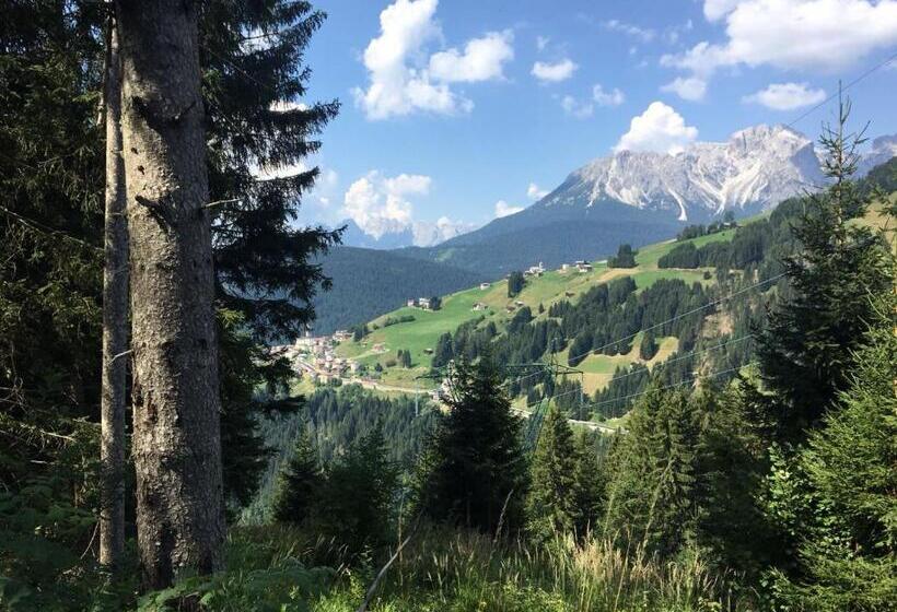 マウンテンビューファミリールーム, Camera Monte Pitturina