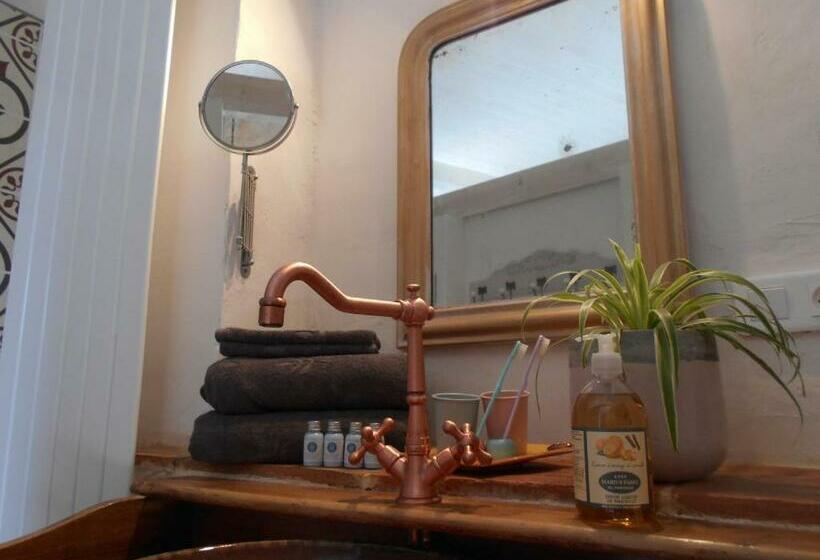 标准房带园景, Bastida De Beata