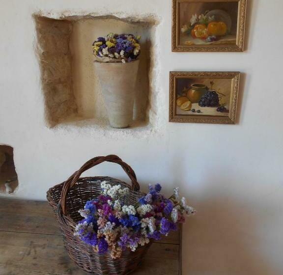 标准间, Bastida De Beata