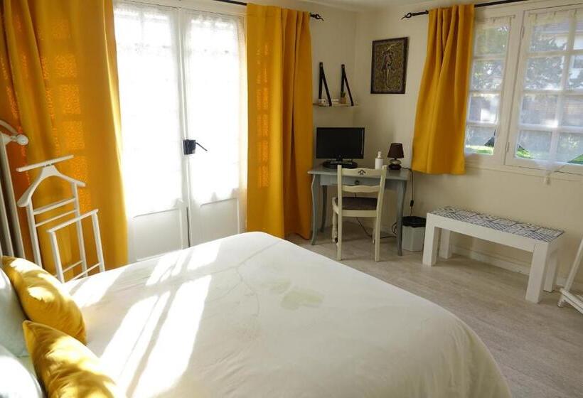 Номер Стандарт, Chambres D Hôtes Les Magnolias