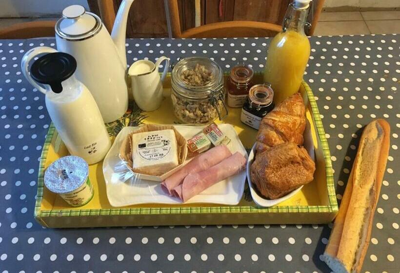 Студио Стандарт Вид на Сад, La Marchanderie