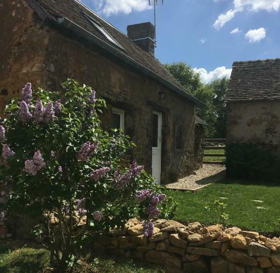 Студио Стандарт Вид на Сад, La Marchanderie