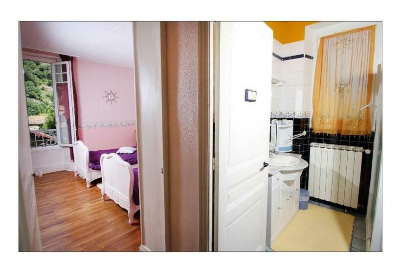 스위트, La Renardière