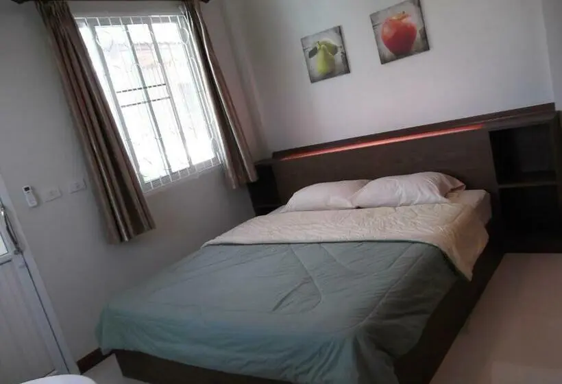 Standard-huone Puutarhanäkymä, Nuch S Apple Guest House