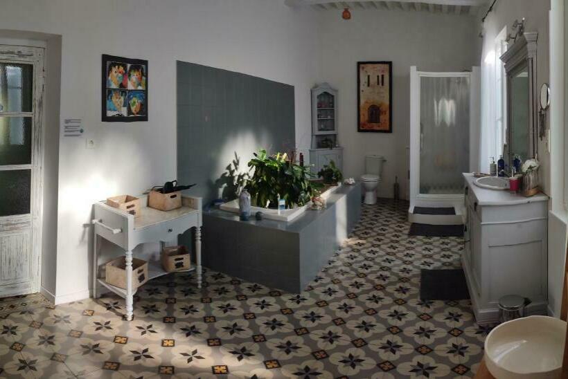 Номер Стандарт, Plume Et Pinceau