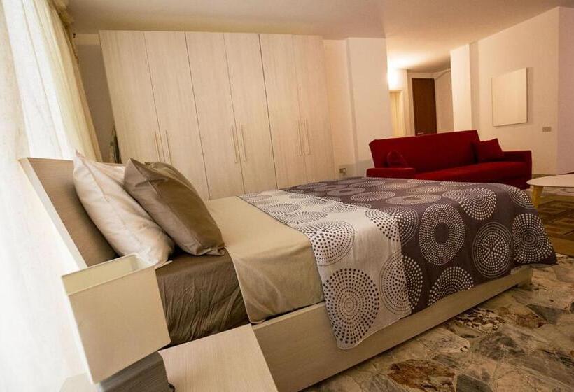 جناح جونيور مطل على الحديقة, Villa Berrettini