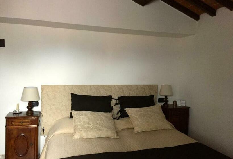 اتاق استاندارد با سرویس بهداشتی مشترک, Casa Donella B&b