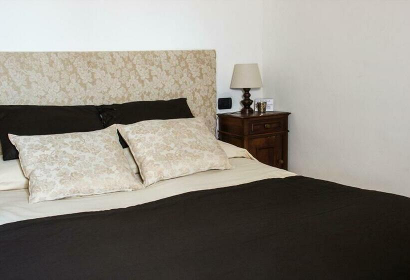 اتاق استاندارد با سرویس بهداشتی مشترک, Casa Donella B&b