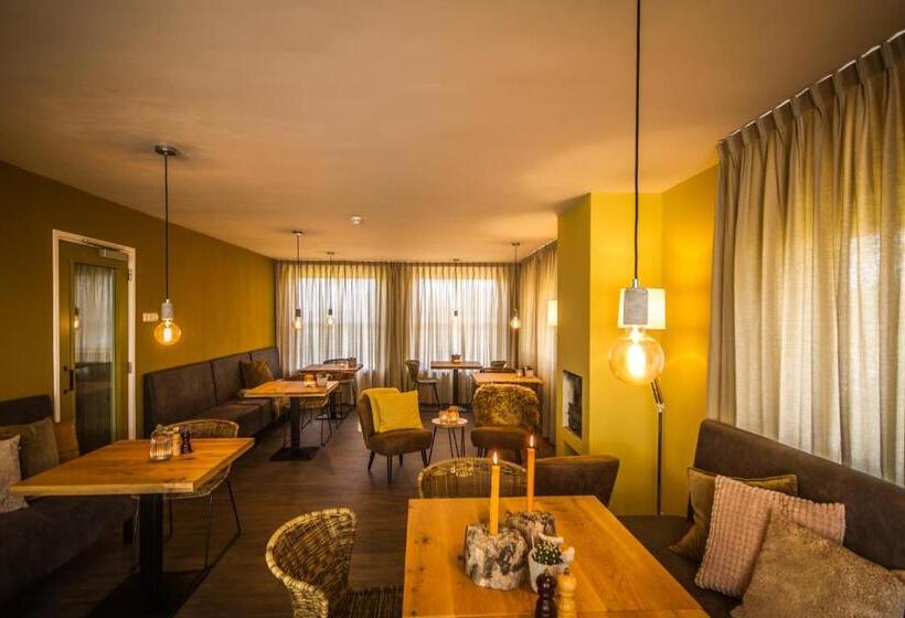 Номер Deluxe, De Horper Wielen