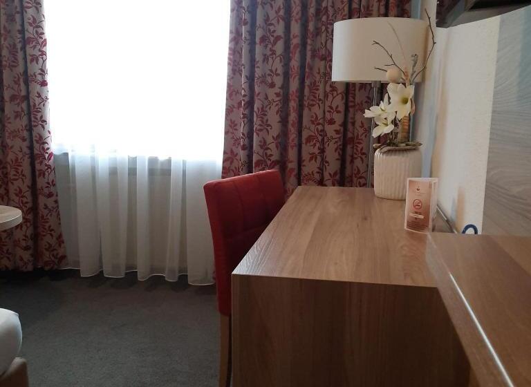 经济房, Eventhaus Schamin