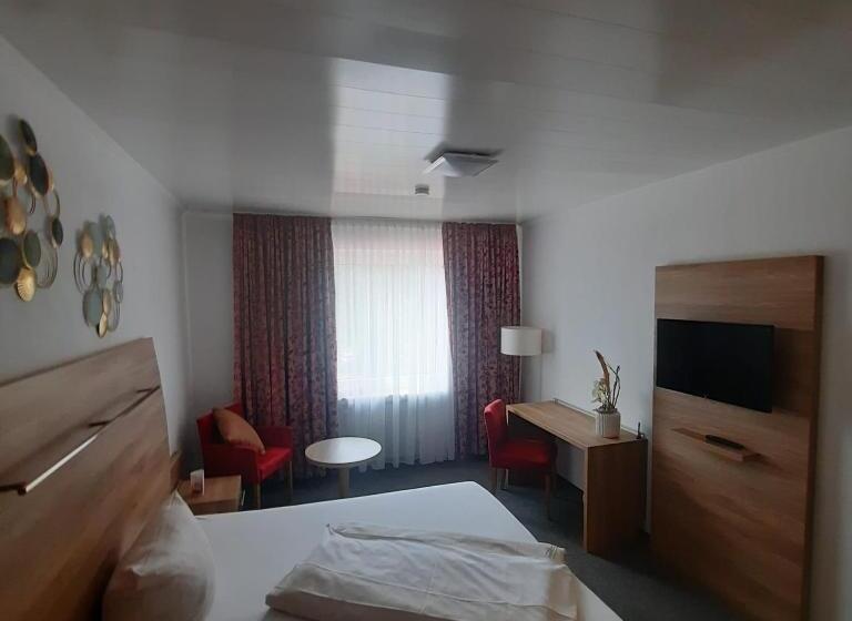 经济房, Eventhaus Schamin