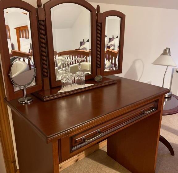 Семейный Номер, Corrib View Lodge