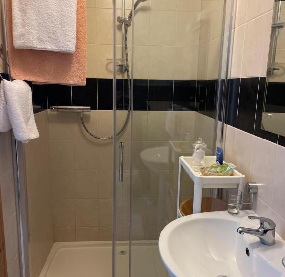 Семейный Номер, Corrib View Lodge