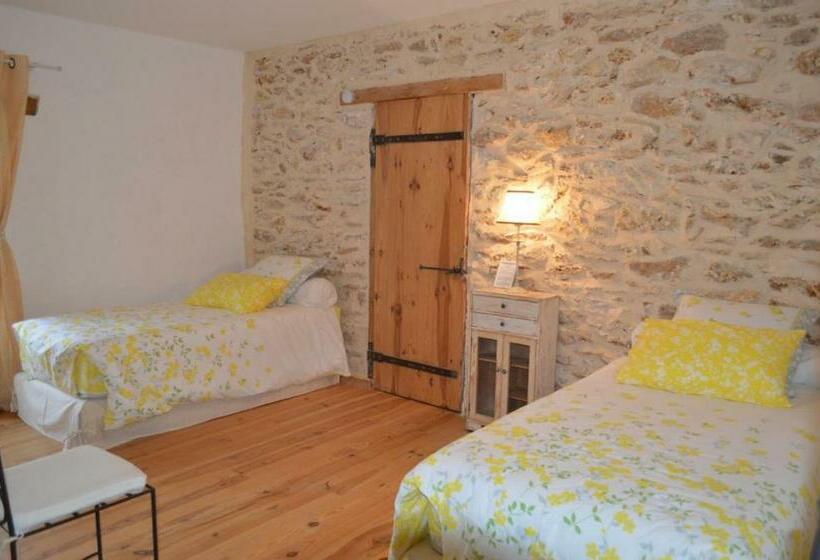 Номер Стандарт Вид на Сад, Gîte Du Clos Sébastien