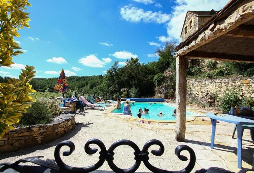 חדר סטנדרט לשלושה, Gîte Et Chambres D Hôtes Les Terrasses De Gaumier