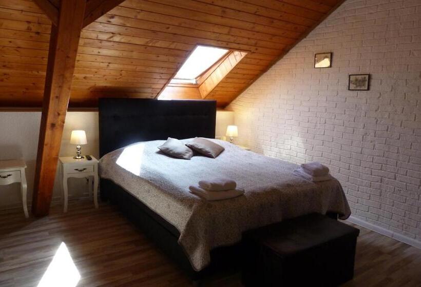 Номер Стандарт Трехместный, Penzion Stranny