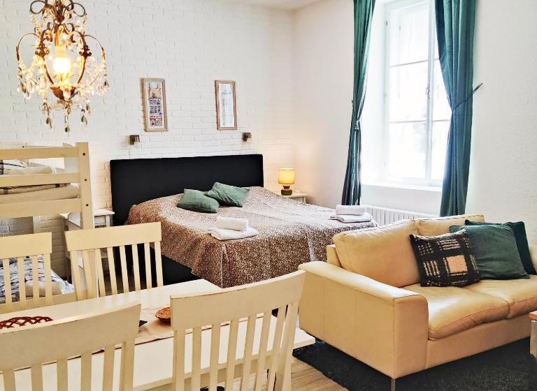 Апартаменты 1 Спальня Нижний Этаж, Penzion Stranny