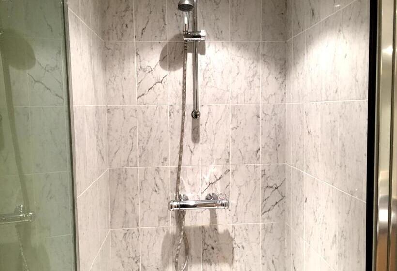 Номер Superior Кровать Кинг, Under Oaks