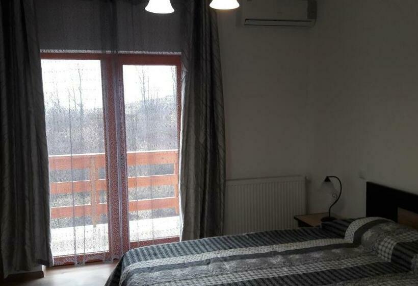 キングサイズベッドのスタンダードルーム, Pensiunea Agroturistica Green Odoba