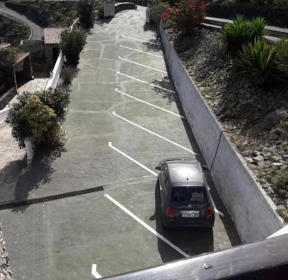 スタンダードスタジオ, Casa Mara Tenerife