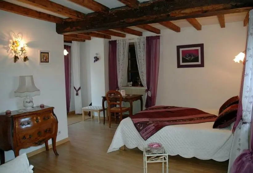 キングサイズベッドのスタンダードルーム, Chambres D Hôtes La Hulotte 69