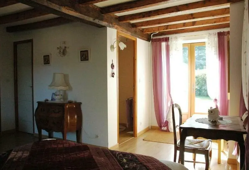 キングサイズベッドのスタンダードルーム, Chambres D Hôtes La Hulotte 69