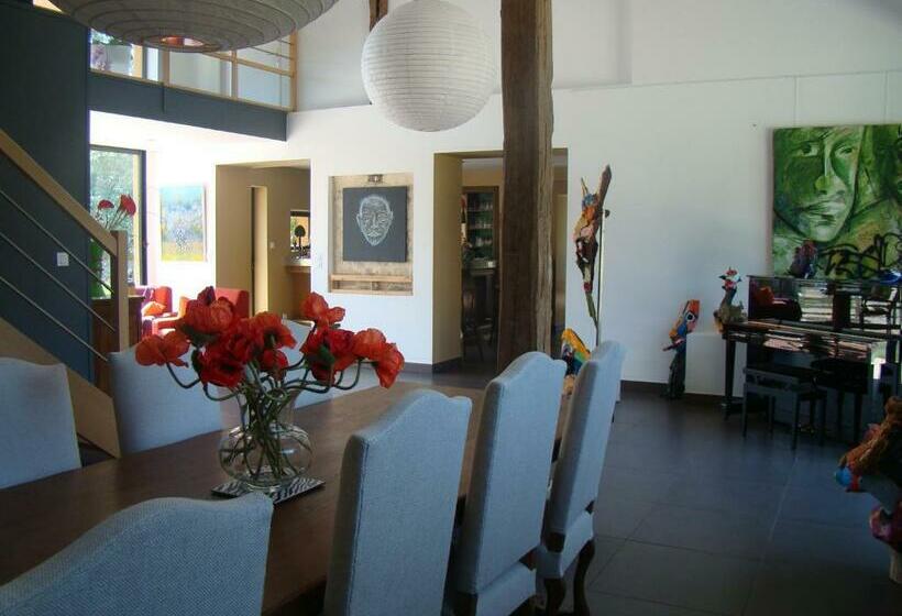 חדר דלוקס, La Grange De Félicie