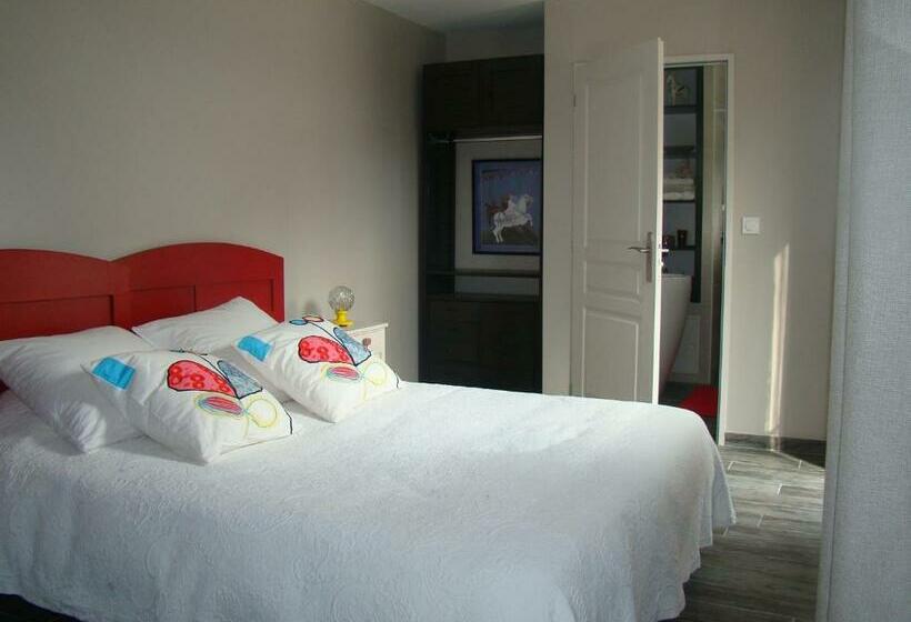 חדר דלוקס, La Grange De Félicie