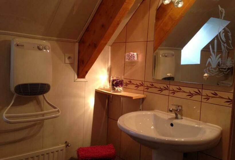 חדר סטנדרט, Le Chant Des Oiseaux