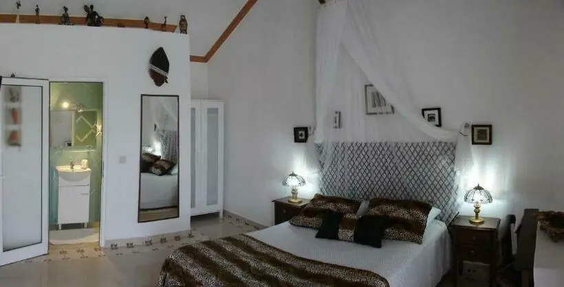 Standard-huone Allasnäkymä, Quinta Camargue