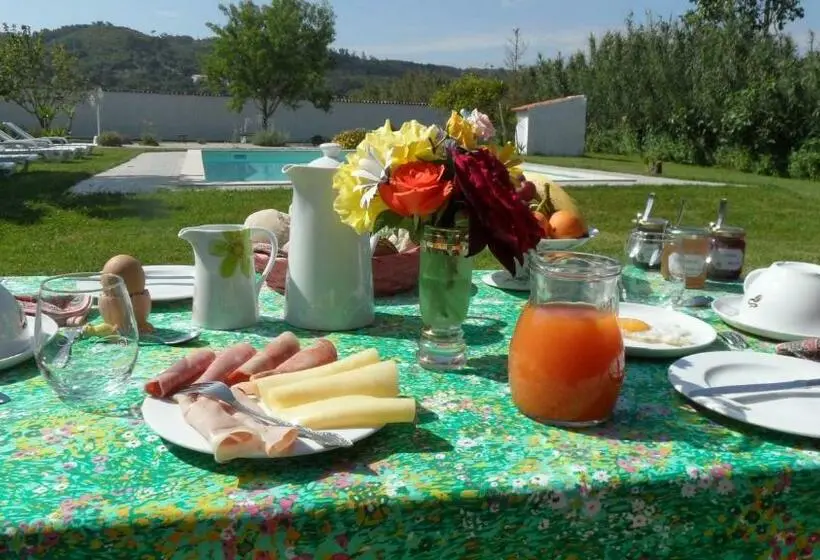 Standard-huone Allasnäkymä, Quinta Camargue