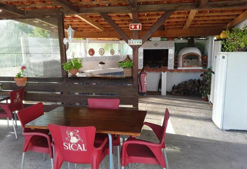 Номер Стандарт Вид на Бассейн, Quinta Camargue