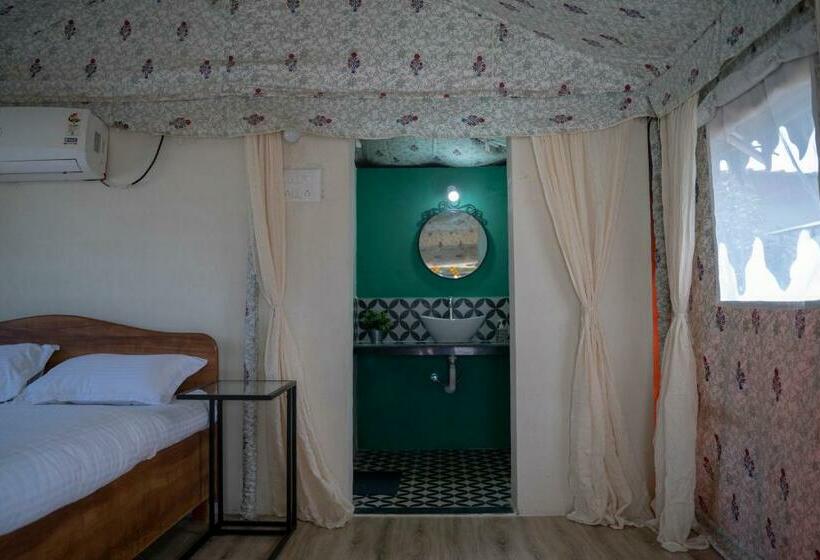 Стандартный Номер Кровать Кинг, Roy S Nature Nest   Farm Stay Near Malshej Ghats