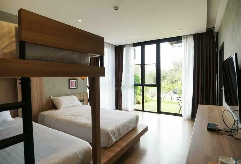 庭の見えるスタンダードトリプルルーム, Hug Jang Loei Garden & Resort