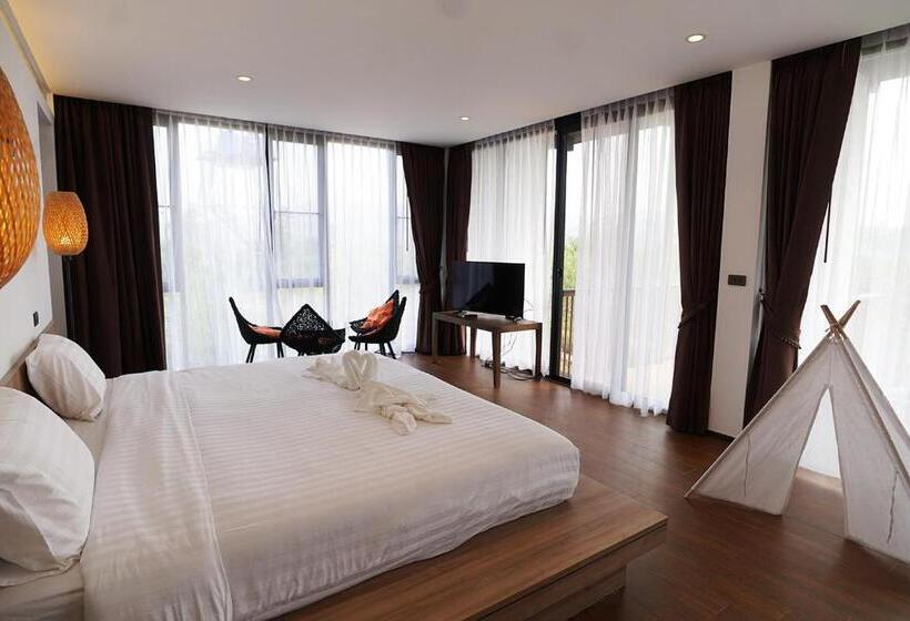 جناح جونيور مزوَّد بشرفة, Hug Jang Loei Garden & Resort