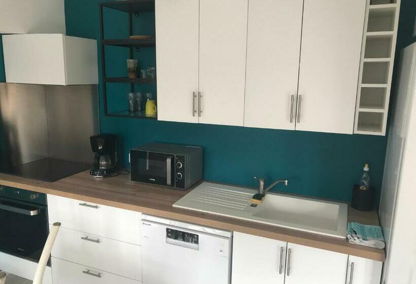 Дом 2 Спальни, La Treille