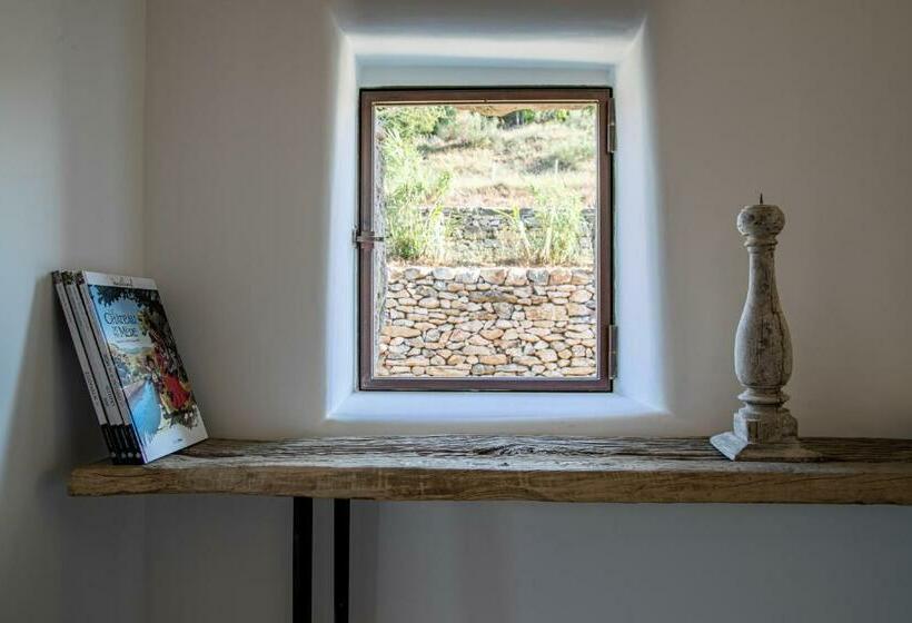 スイート, Le Domaine Du Castellas