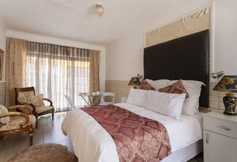 デラックスルーム, Selamod Village Guest House