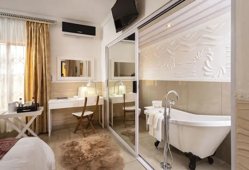 デラックスルーム, Selamod Village Guest House