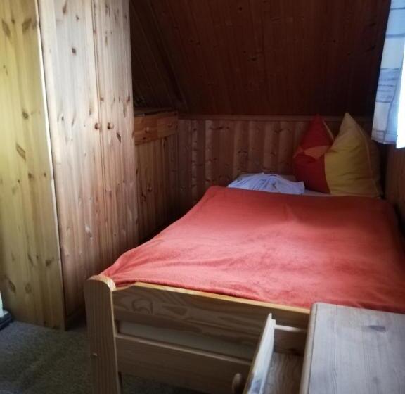 标准三人间, Pension Haus Zum See