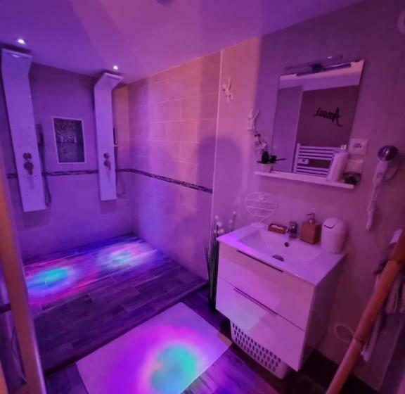 Стандартный Номер Кровать Кинг, Chambres D Hôtes Avec Jacuzzi Privatif